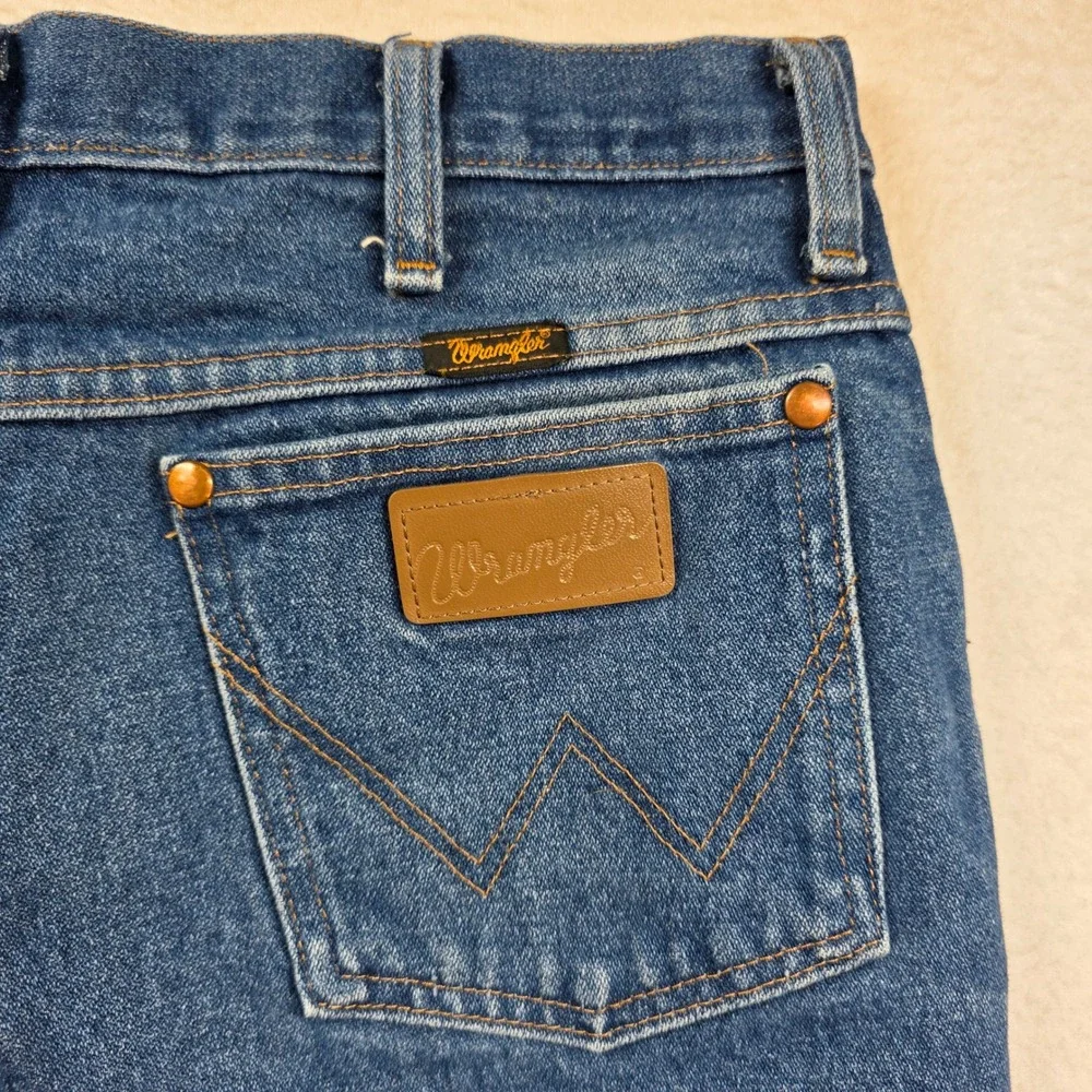 Wrangler 938PWD Jeans Men 32x30 Blue Straight Leg High Rise Western Denim